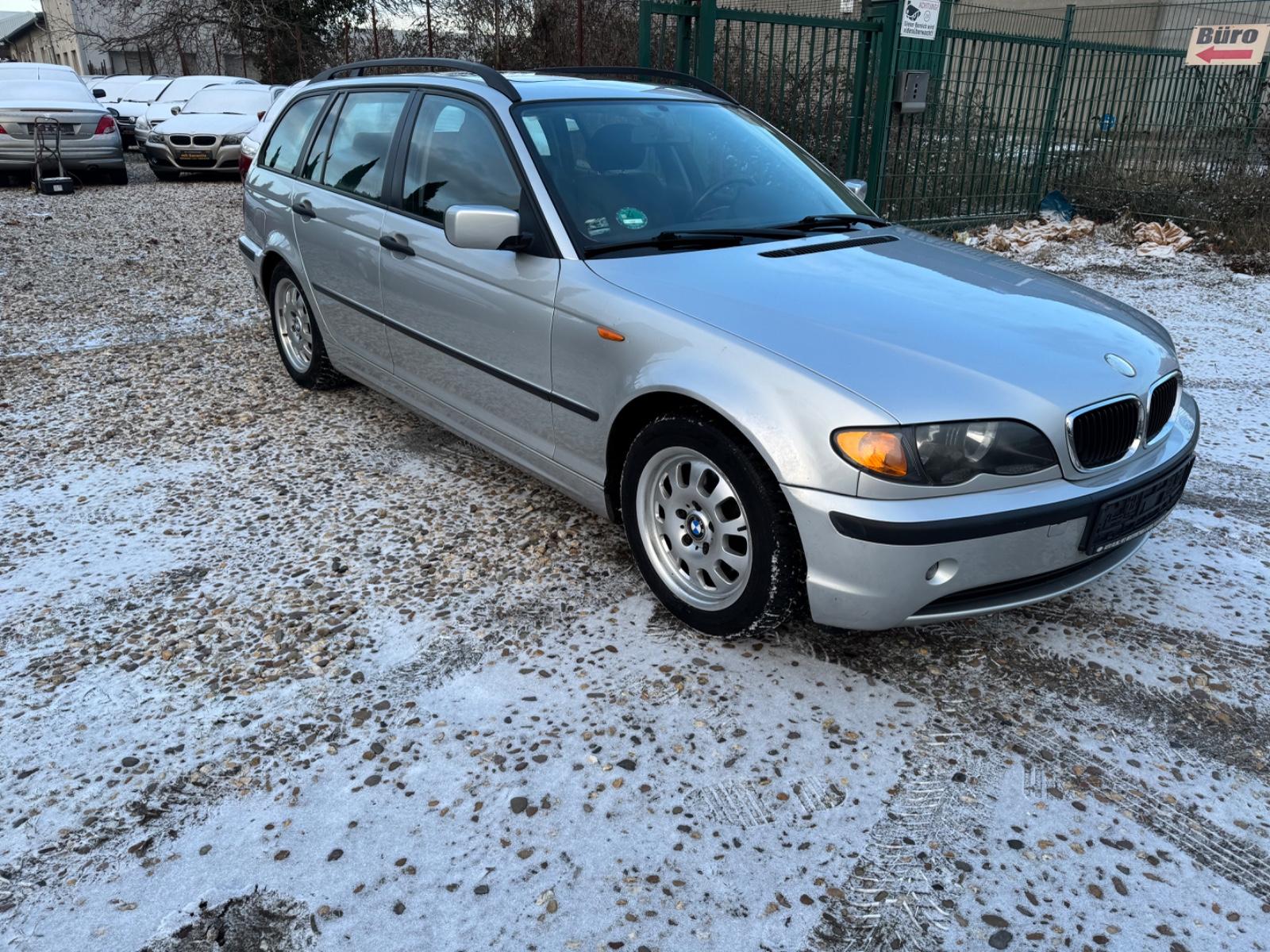 BMW 316 2004 — interior