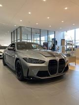 BMW M4 Coupe xDrive Competition|1.HAND|HARMAN-KARDON - BMW M4 in Duisburg