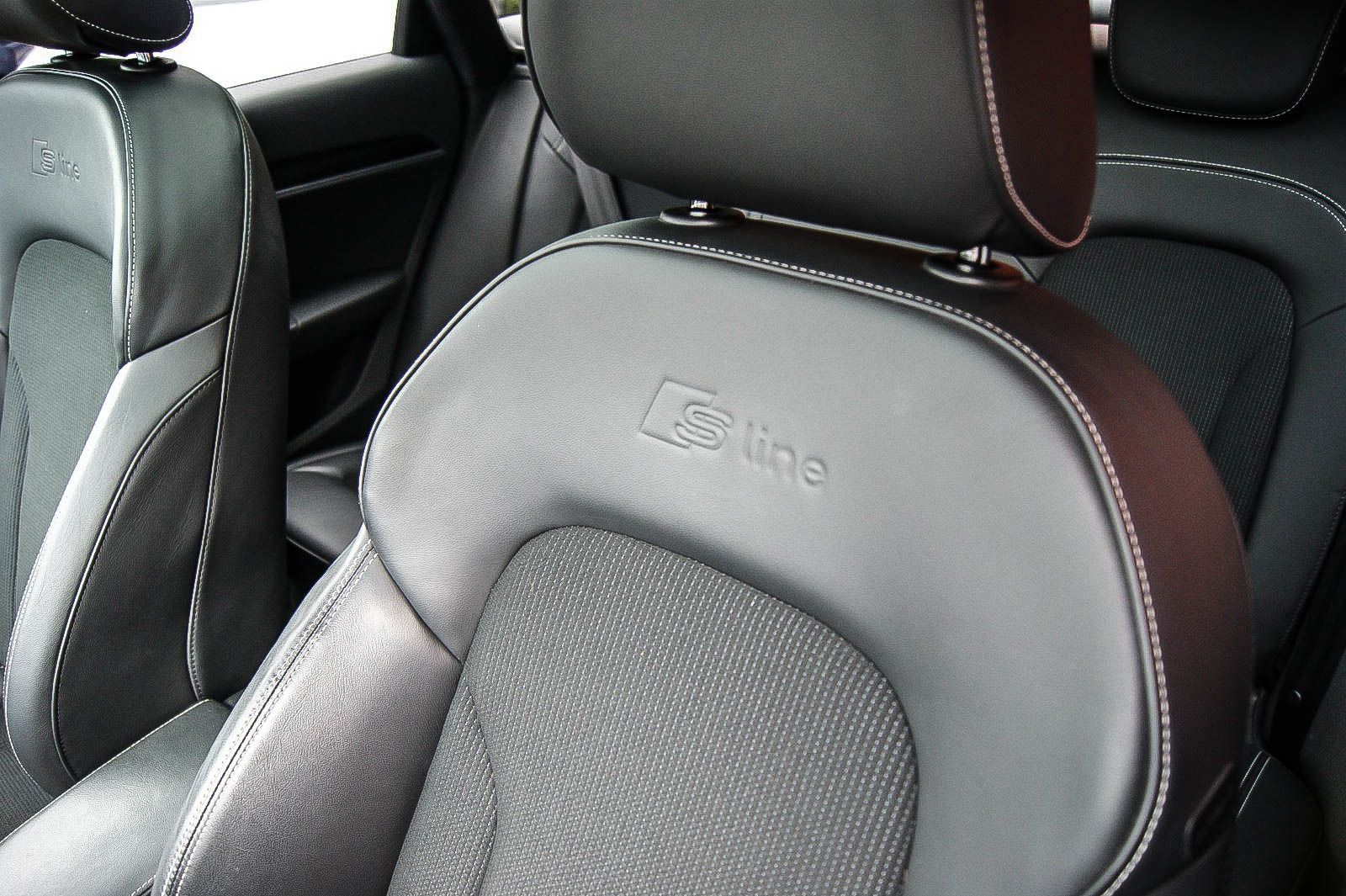 Fahrzeugabbildung Audi Q3 14TSI S-tronic S-LINE PLUS 20-ZOLL PANO BOSE