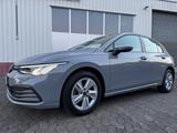 Volkswagen Golf VIII 1,5 TSI 96kW 131PS LED/SHZ/NAVI/KAM - Volkswagen Golf: 1.9