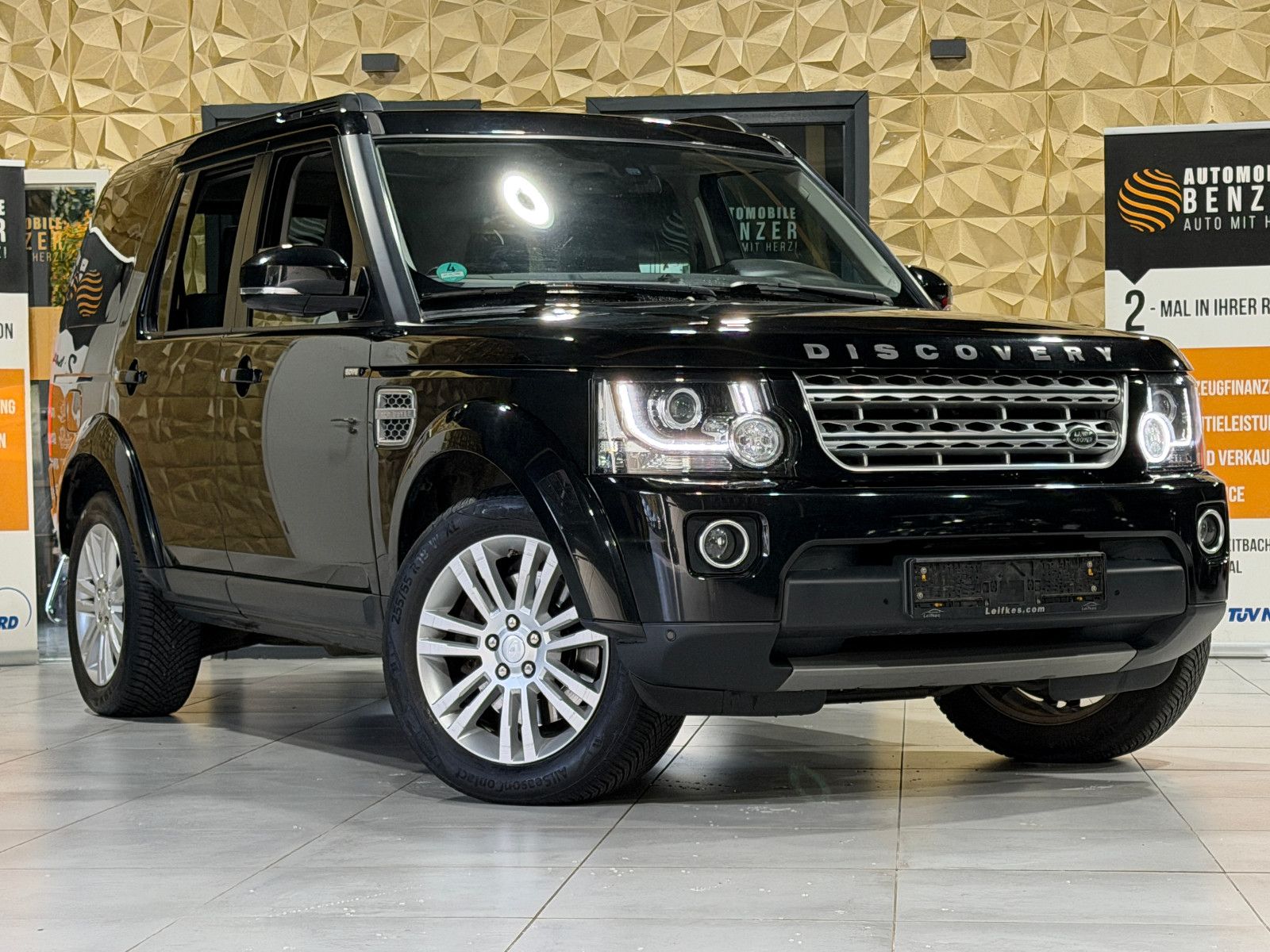 Fahrzeugabbildung Land Rover Discovery 4 SDV6 HSE/1-HAND/DEUTSCH/VOLL/PANO/LE