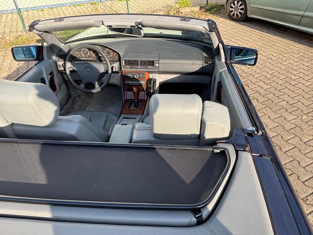 Mercedes-Benz SL 300