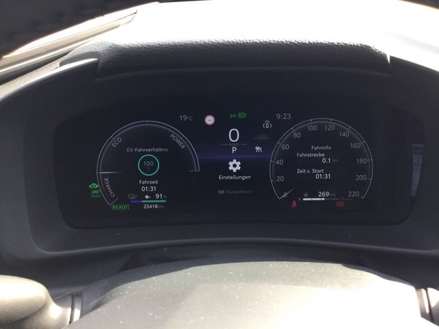 C-HR 2.0 Plug-In Hybrid FWD Teamplayer NAVI ACC