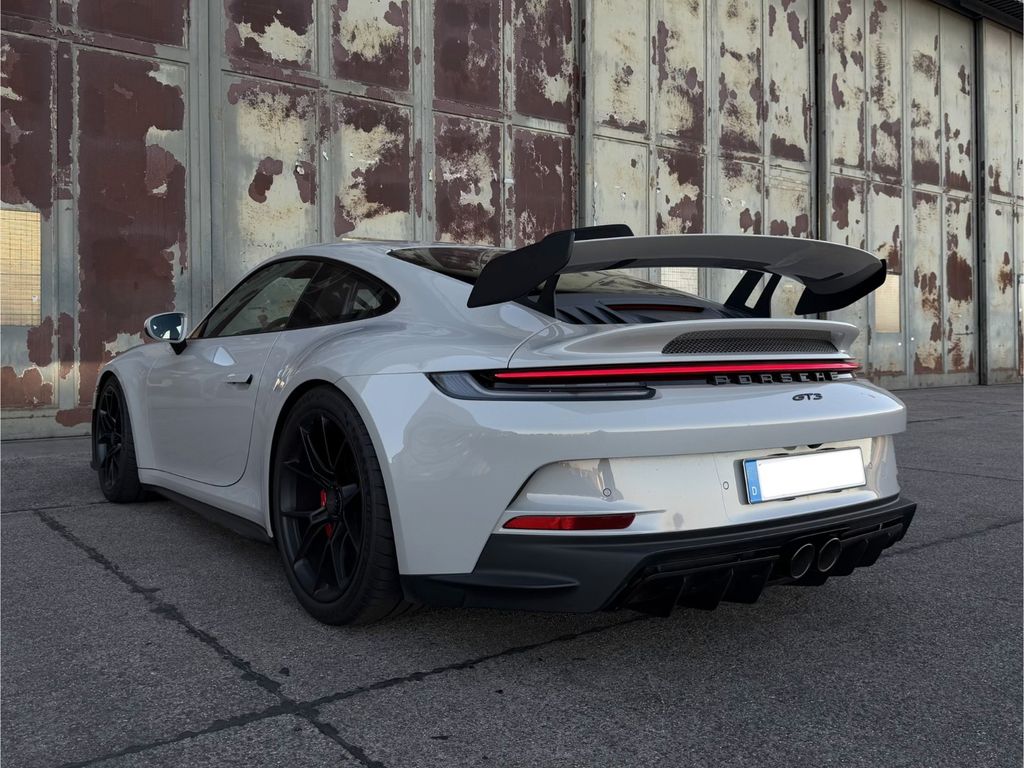 Image of Porsche 992