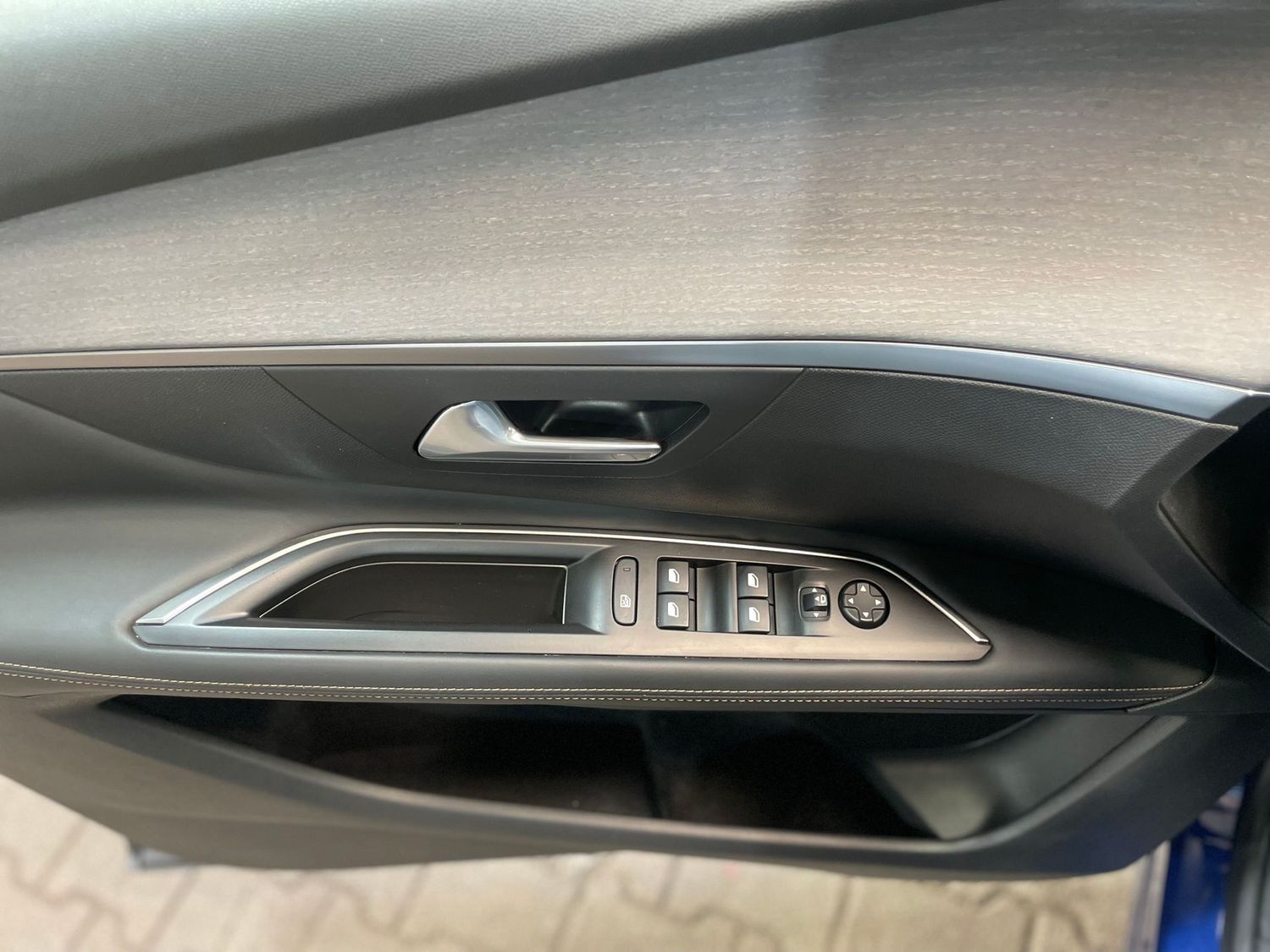 Fahrzeugabbildung Peugeot 3008 GT #Pano#ACC#LED#360°#Memory#Keyless#Virtua