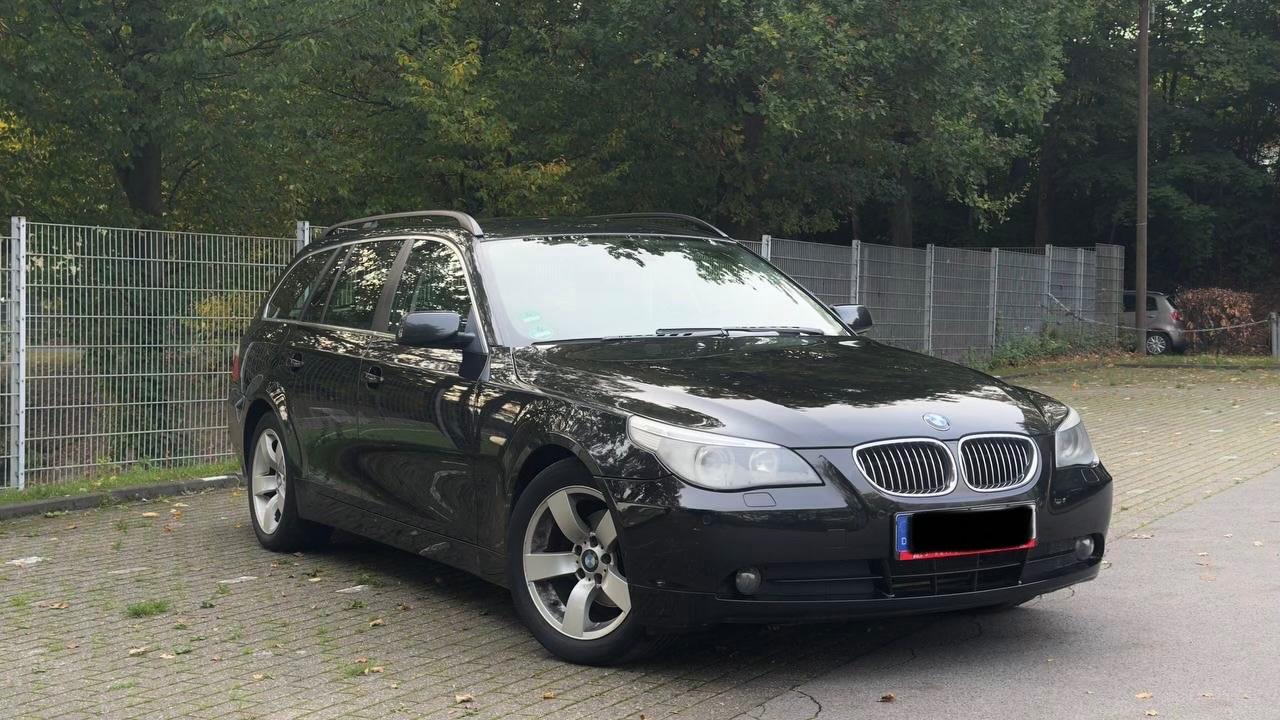 BMW 523
