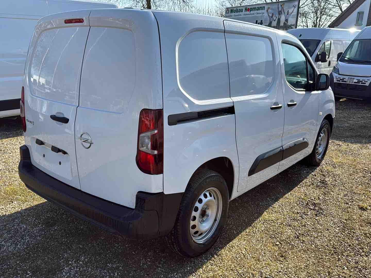 Fahrzeugabbildung Opel Combo-e Cargo Edition