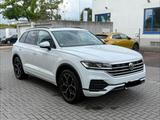 Volkswagen Touareg 3.0 V6 TDI SCR 4MOT PANO FINANZIERUNG - Volkswagen: 0 Finanzierung