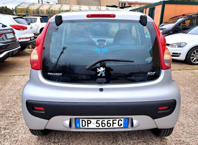 Peugeot 107 1.0 68CV 3p. Urban Move