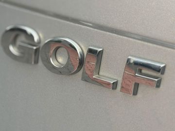 Volkswagen Golf - 8