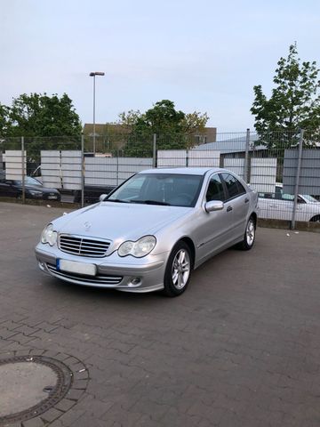 Mercedes-Benz Mercedes Benz C 220 CDI W203