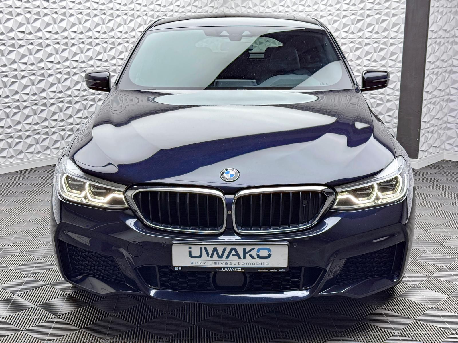 Fahrzeugabbildung BMW XDR/M-PAKET/AKTIVLENK/NIGHTV/ACC/H&K/LUFT/PANO