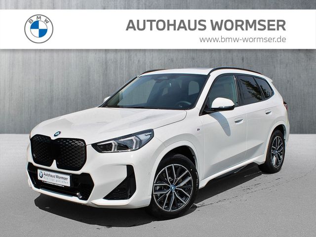 BMW iX1 xDrive30 M Sportpaket DAB LED Pano.Dach RFK