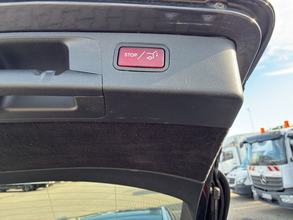Fahrzeugabbildung Mercedes-Benz E 300 de T AMG*PANO-SD*AHZV*HUD*DISTR*BURMESTER*
