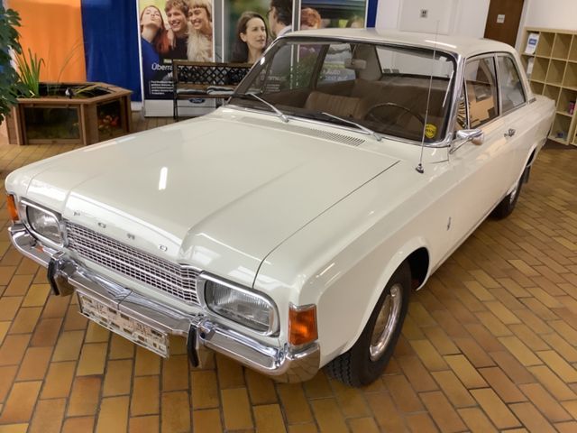 Ford Taunus 17M