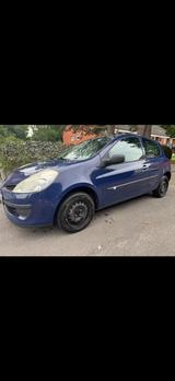 Renault Clio Exception 1.2 16V 55kW Exception - Renault Clio Exception mit Benzin-Antrieb