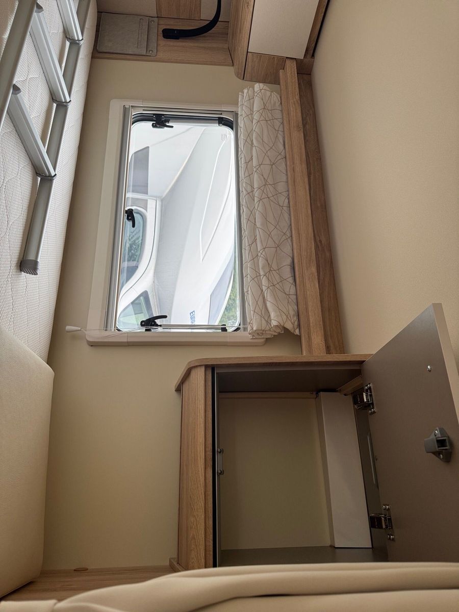 Fahrzeugabbildung Eura Mobil Profila T PT 660 EB Mondial Plus 180PS Dachklima