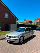 BMW 320i Facelift/TÜV(05/28)/Xenon/Shz - BMW 320 aus 2002: Kombi