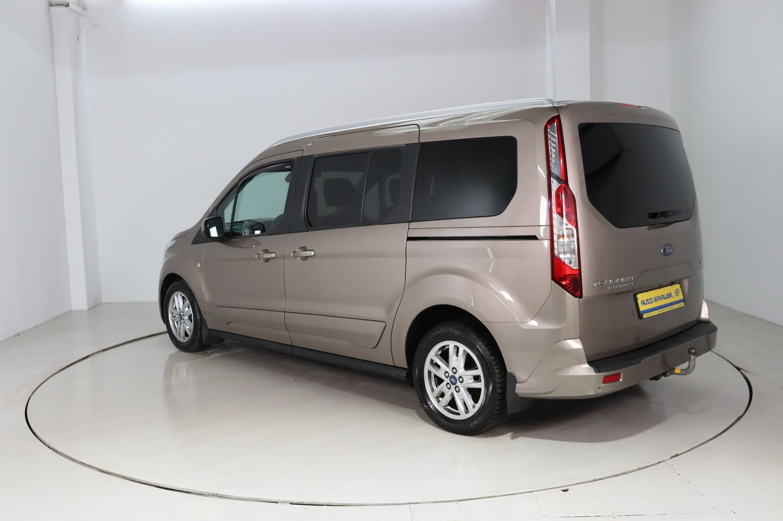 Fahrzeugabbildung Ford Grand Tourneo Connect 1.5 ECOBLUE Titanium