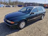 BMW 520i Touring  6 Zylinder  - BMW 520 aus 1999: 520i
