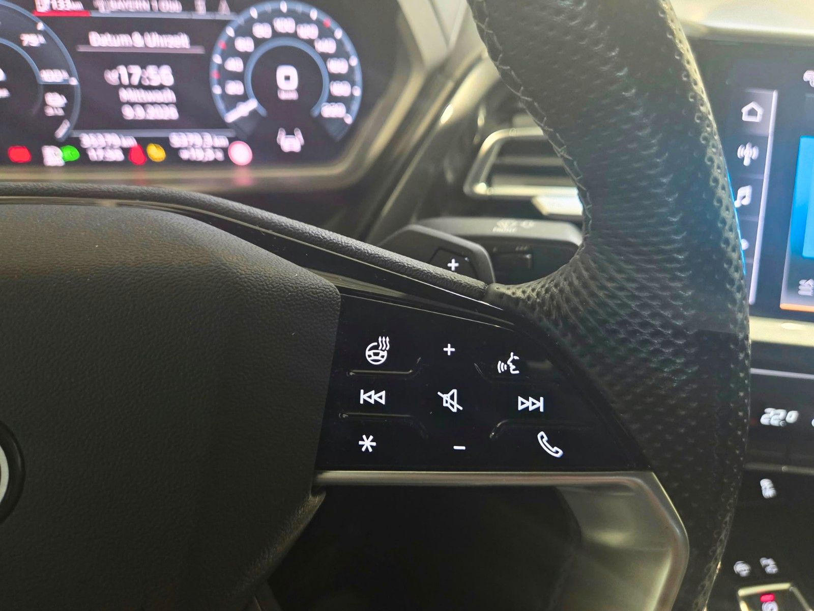 AUDI Q4 — zdjęcie 17
