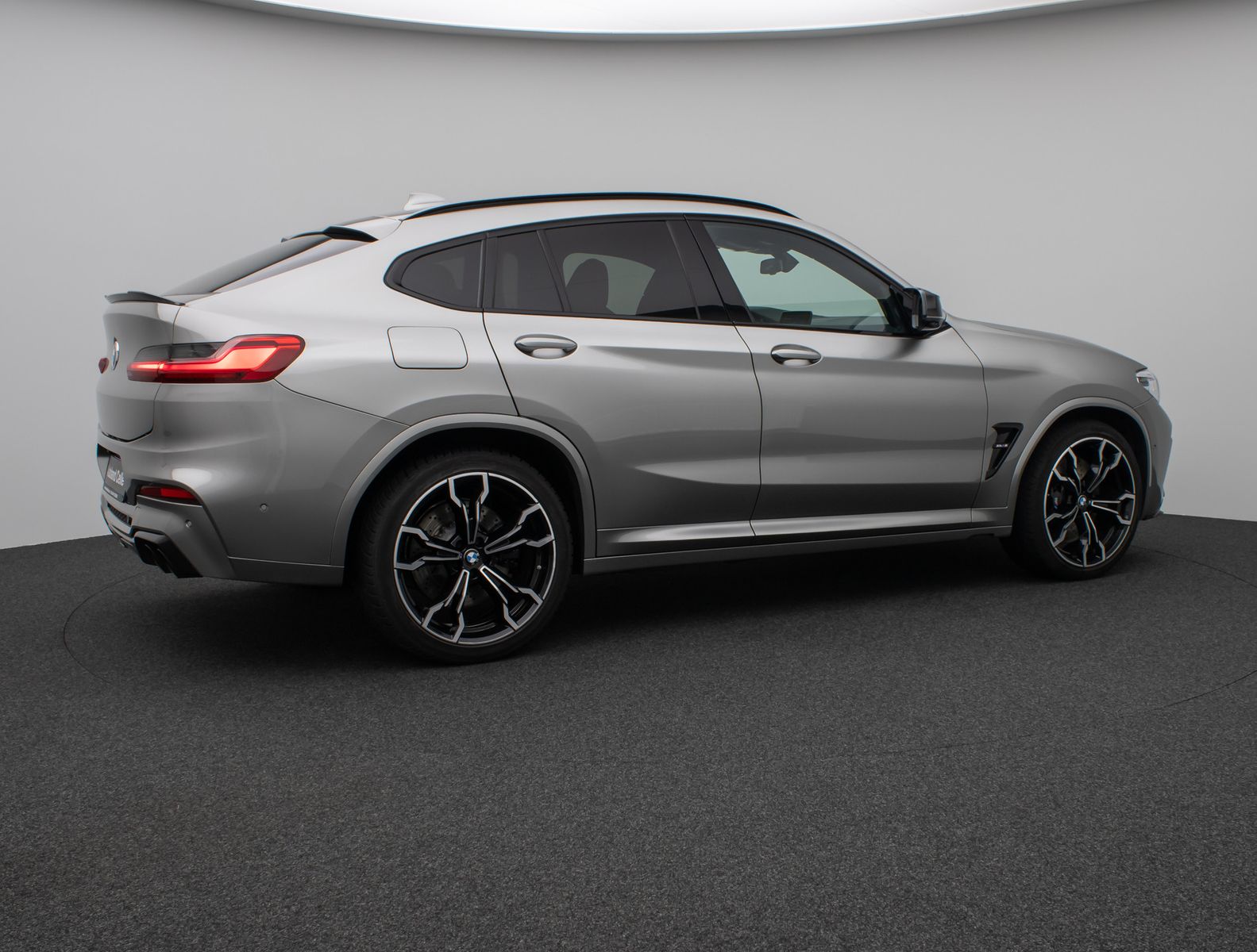 Fahrzeugabbildung BMW X4 M Panorama 360°HUD DAB H/K Individual 21Zoll