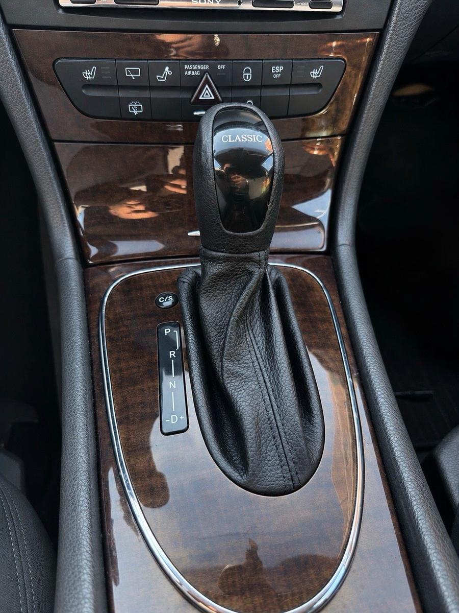 Mercedes-Benz 220 2004 — photo 6