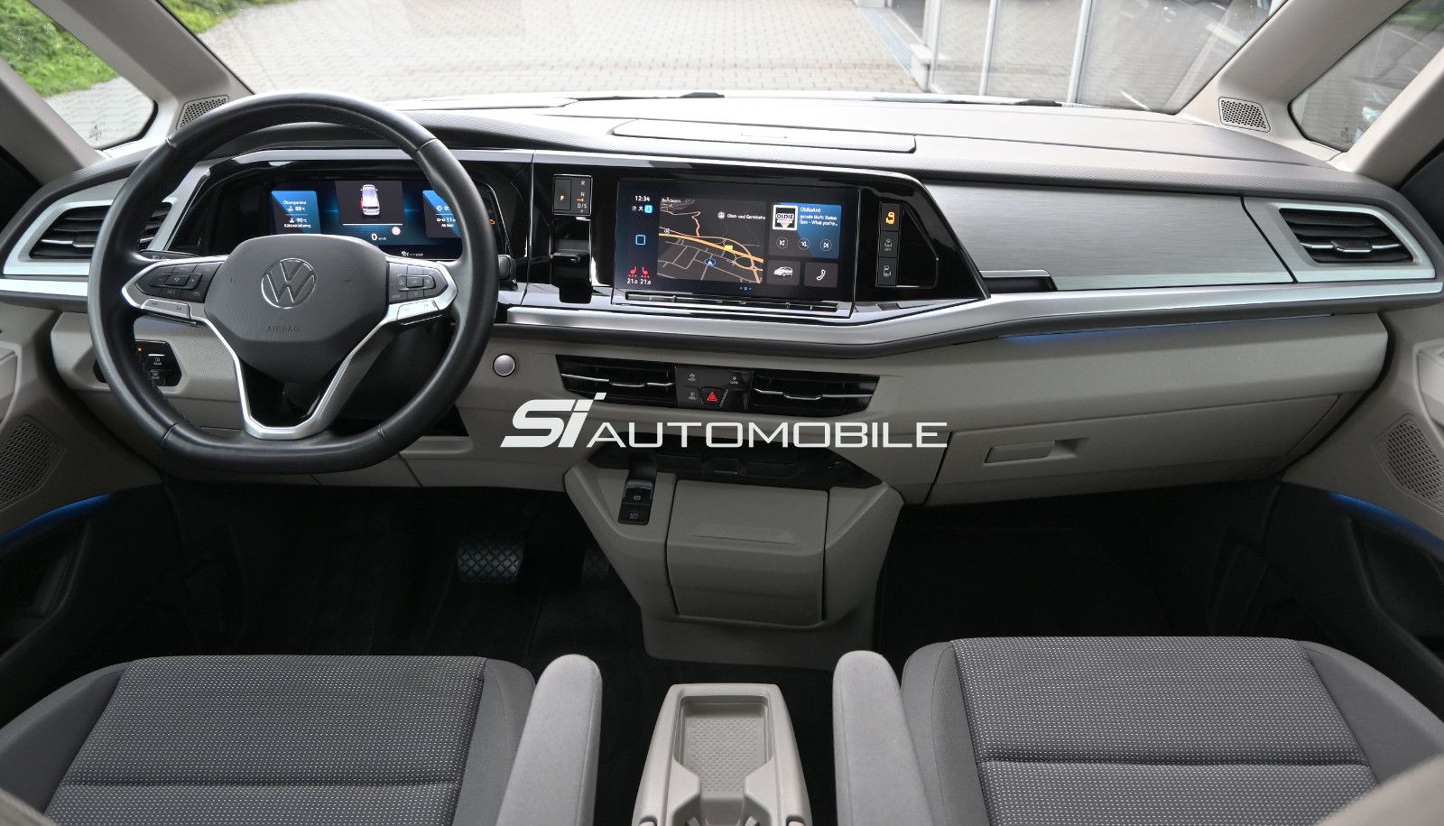 Fahrzeugabbildung Volkswagen T7 Multivan 2.0 TSI DSG °ACC°AHK°HUD°PANO°STHZG°