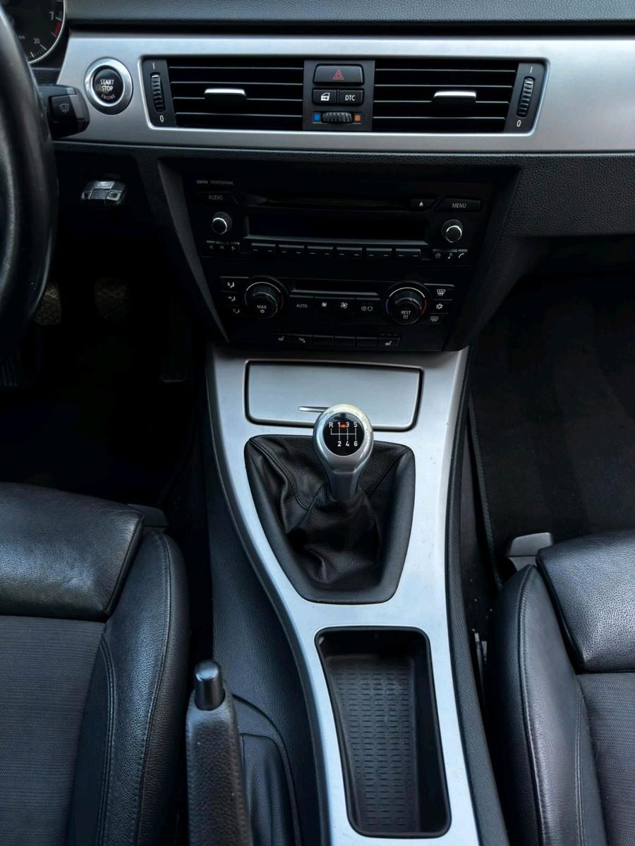 BMW 325 2005 — photo 11