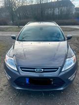 Ford Mondeo MK4 - Ford Mondeo aus 2013 mit Diesel-Antrieb: Kombi