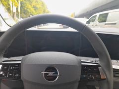 Fahrzeugabbildung Opel Astra L Lim. 5-trg. Elegance