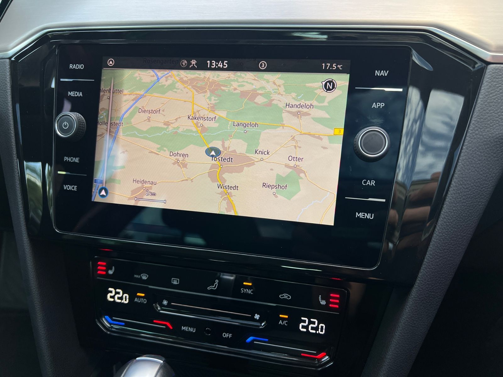 Fahrzeugabbildung Volkswagen Passat Variant Elegance 2.0 TDI DSG *AHK, IQ-Lig