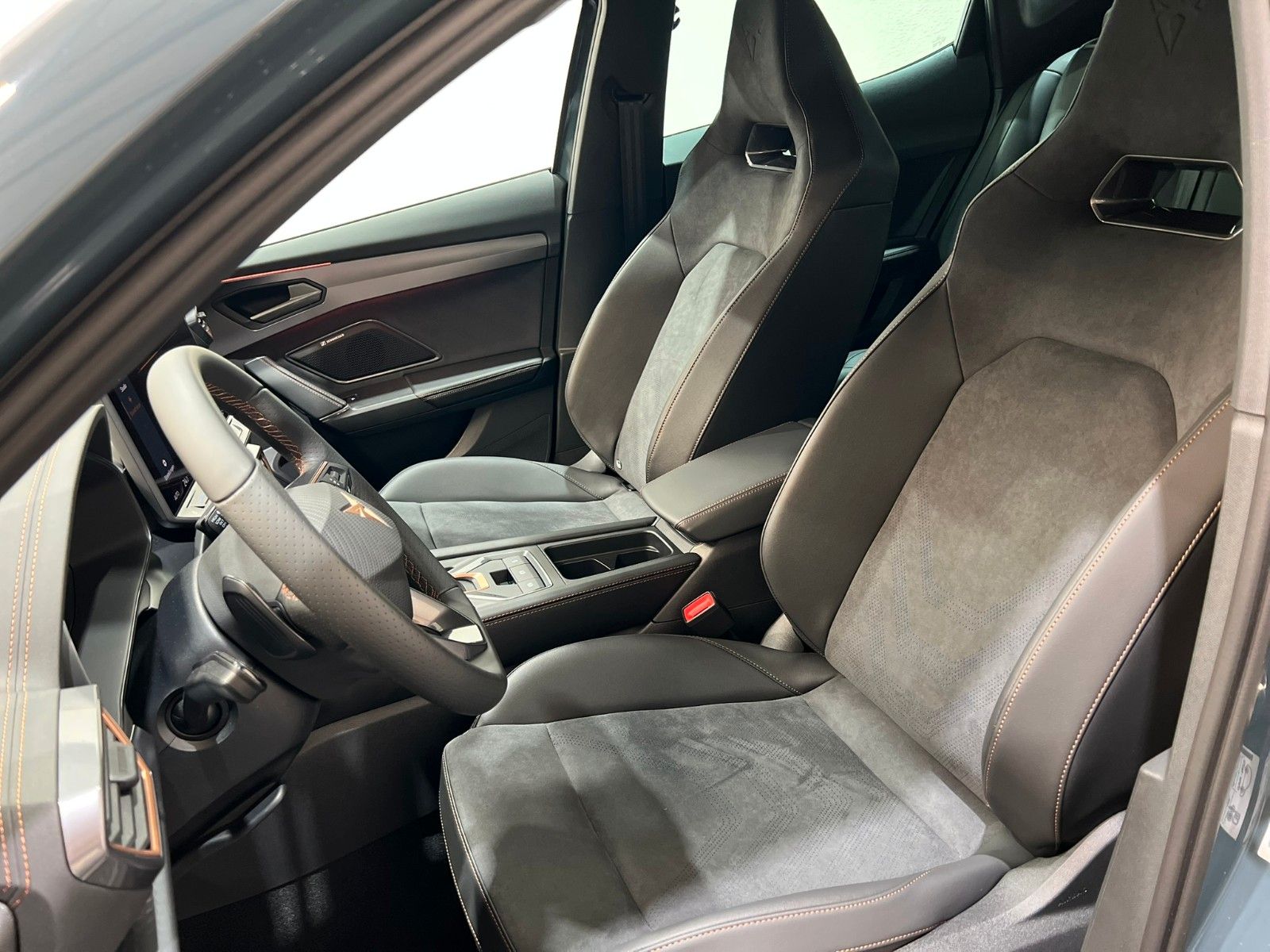 Fahrzeugabbildung CUPRA Formentor 2.0 TSI 245kW VZ DSG 4Drive