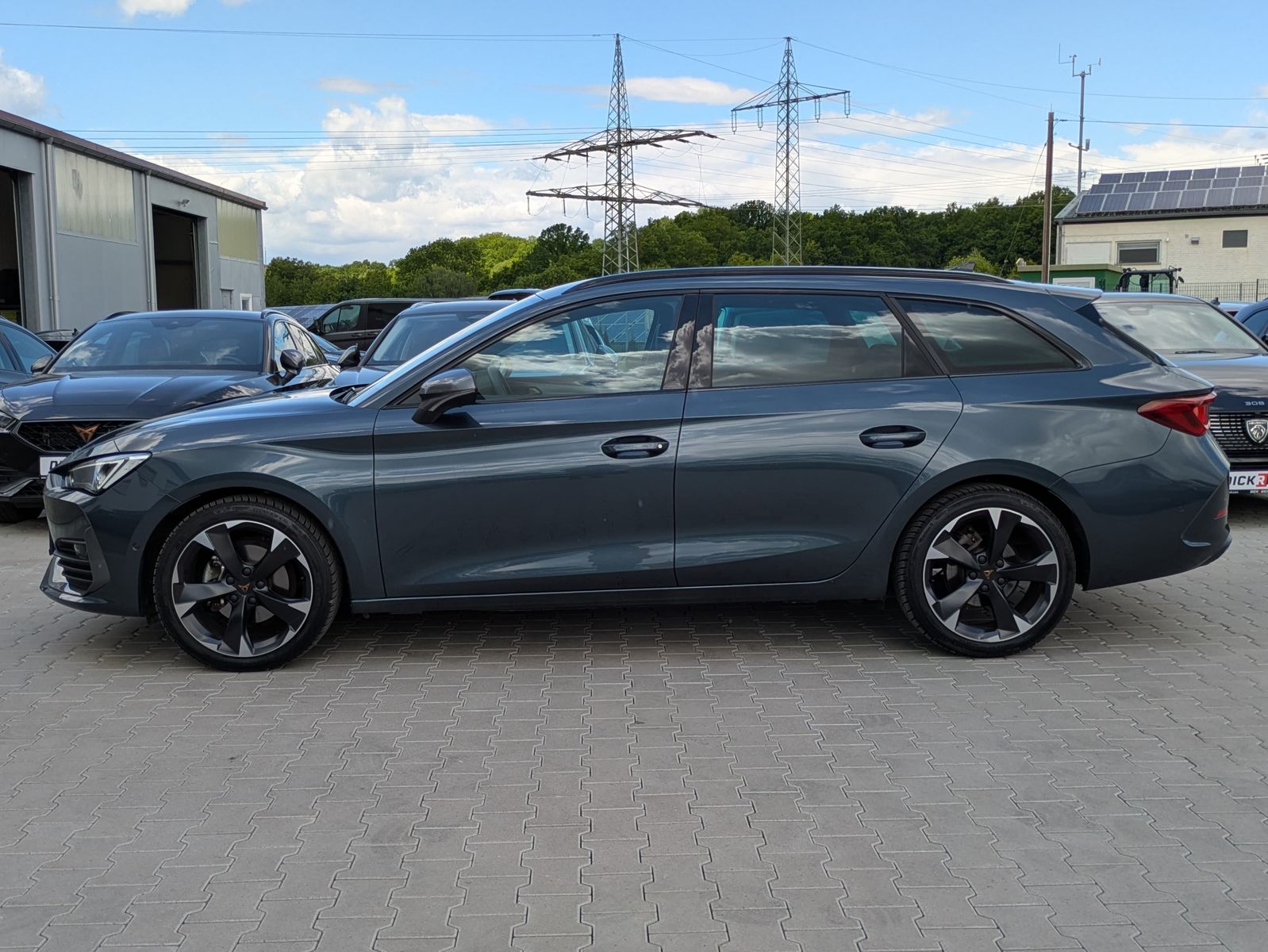 Fahrzeugabbildung CUPRA Leon 1.5 eTSI DSG MATRIX-LED*ACC*APP*KAMERA*18"