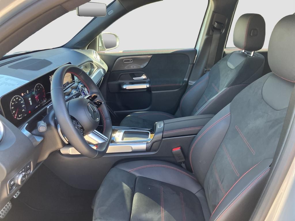 Fahrzeugabbildung Mercedes-Benz GLB 200 d AMG*KeyLess*PDC*SpurH*el.Heck*SHZ*AHK