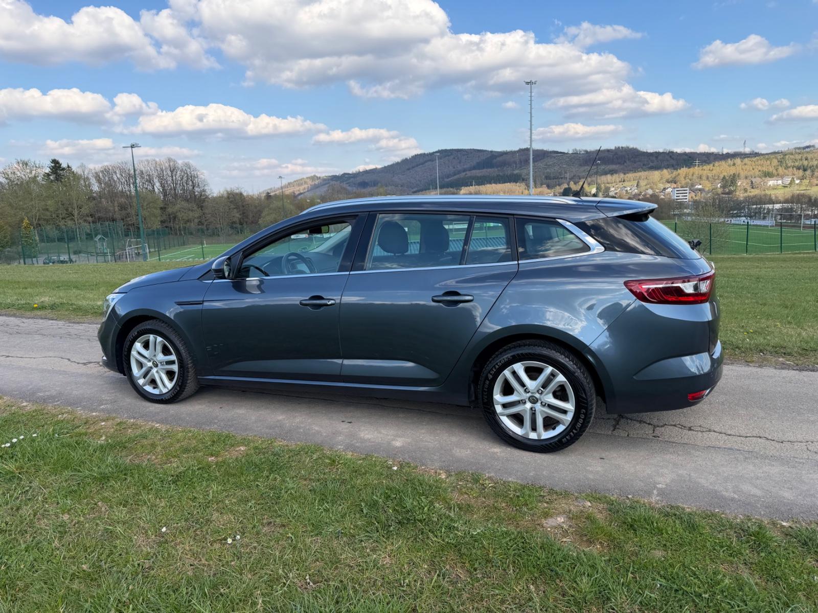 Renault Megane IV Grandtour Business Edition, миниатюра 4