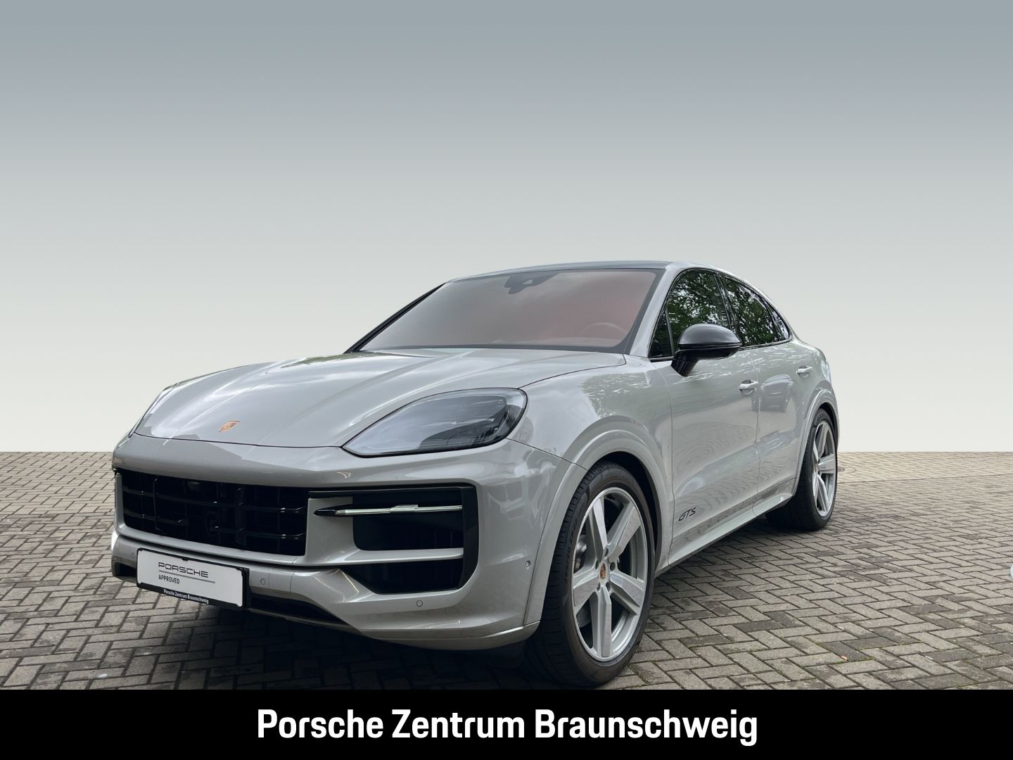 Porsche Cayenne GTS Coupe InnoDrive HA-Lenkung Head-Up