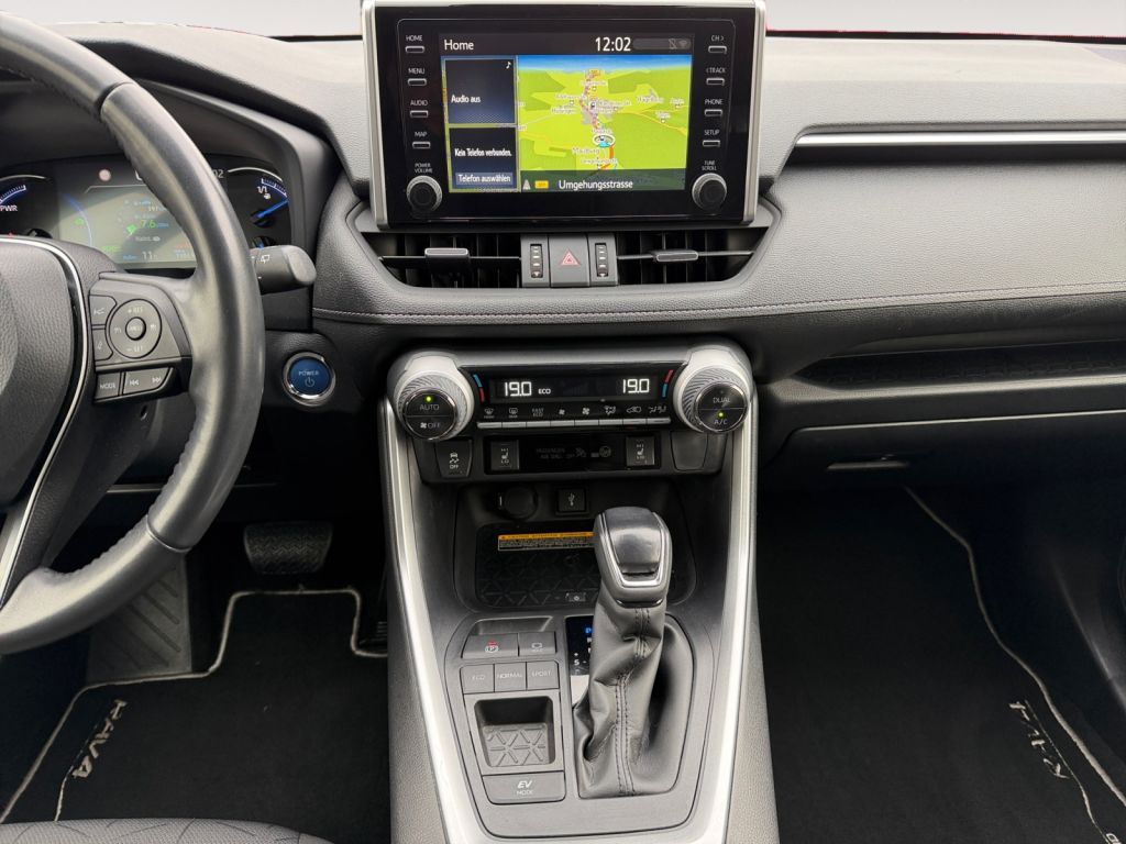 Fahrzeugabbildung Toyota RAV 4 2.5 4x2 Hybrid Team Deutschland