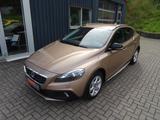 Volvo V40 Cross Country You!   13 - mit Diesel-Antrieb: Beige, Kombi, mit Klimaanlage
