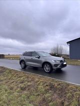 Volkswagen Touareg 3.0 V6 TDI R-Line Tiptronic Standheizung - VW Touareg Gebrauchtwagen in Hannover