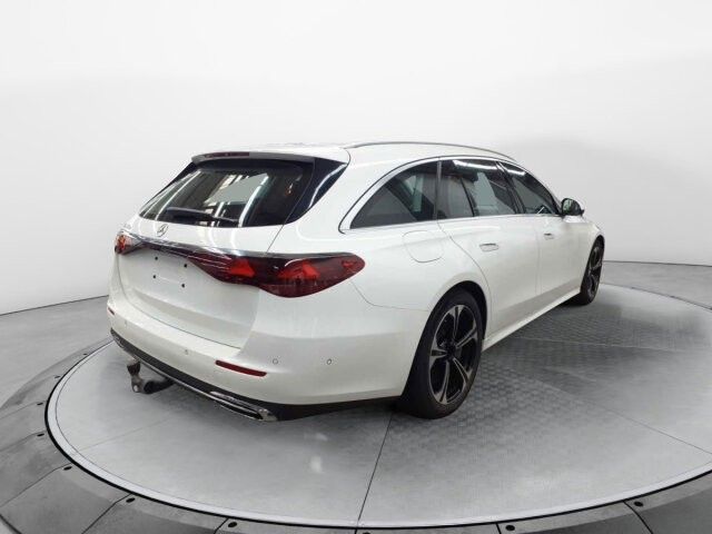 Fahrzeugabbildung Mercedes-Benz E 300de Avantgarde+Distr+Memory+360+Digital+AHK