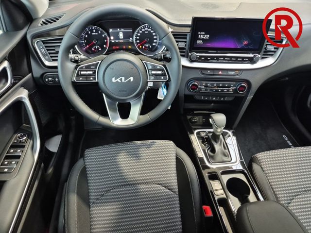 Ceed_sw Spirit 1.5 T-GDI Spurhalteass. Fernlicht