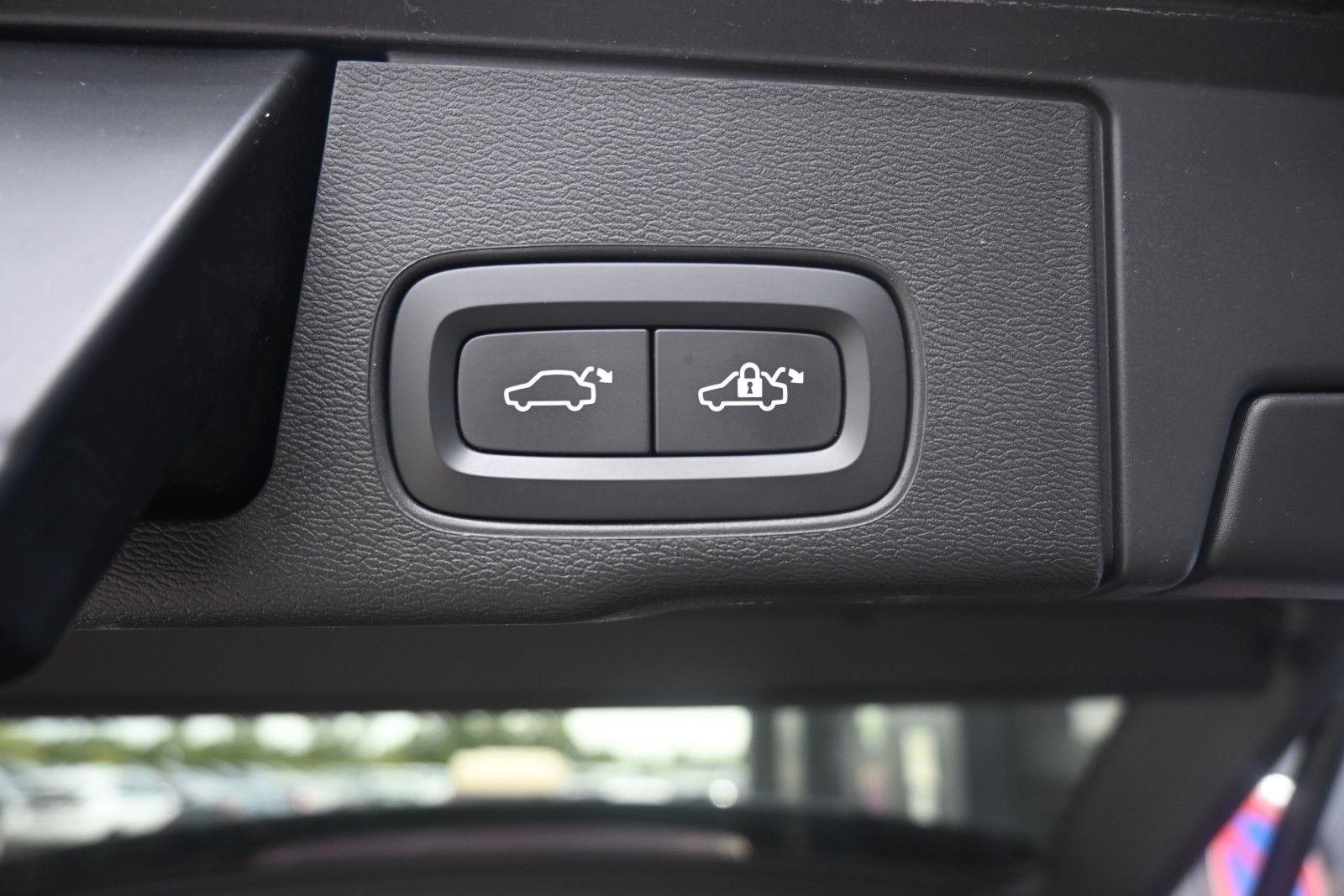 Fahrzeugabbildung Volvo XC60 T6 AWD Recharge Plus Dark*360°*ACC*AHK