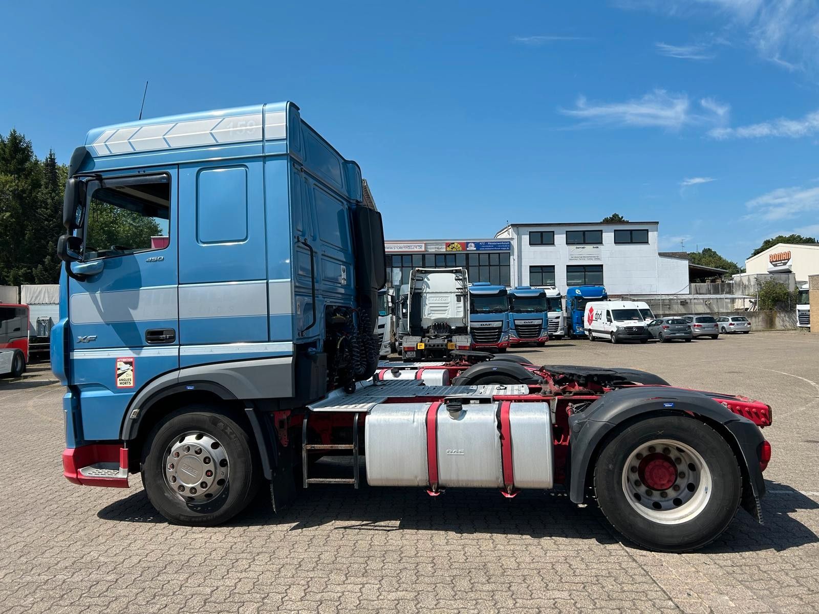 Fahrzeugabbildung DAF 2 Stk. XF 450 FT, ADR