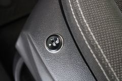 Fahrzeugabbildung Ford Tourneo Connect Titanium + AHK  WinterPaket  PDC