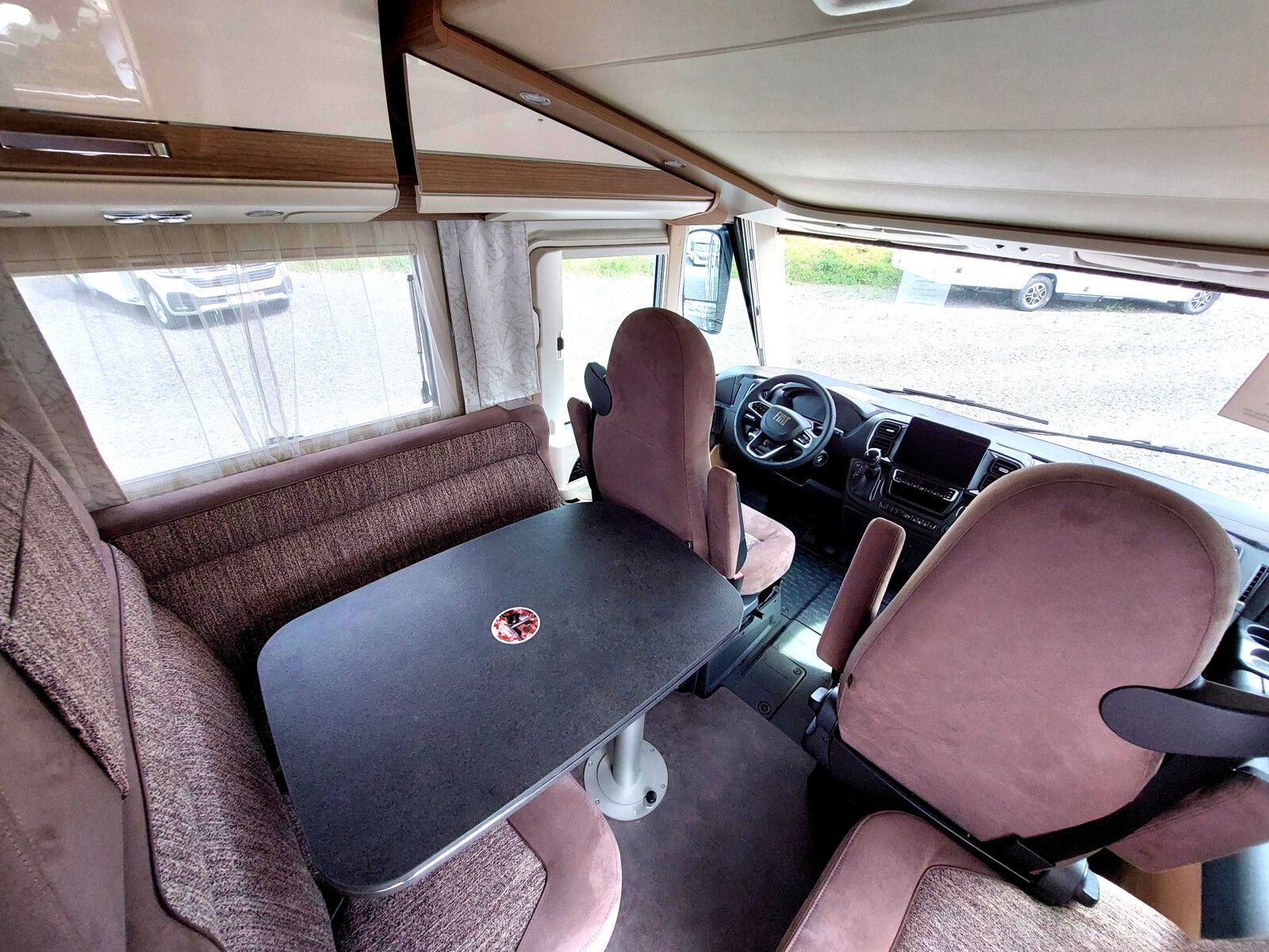 Fahrzeugabbildung Malibu I 460 KB LE comfort Automatik Markise