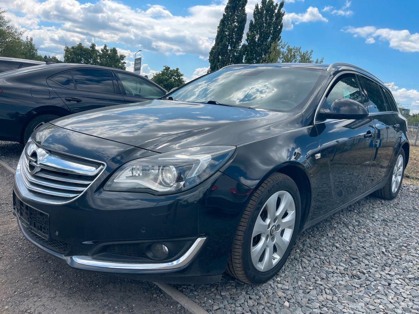 Opel Insignia 2014 — rear view