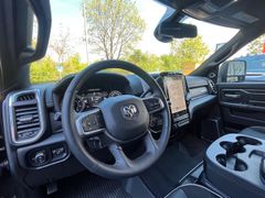 DODGE RAM 3500 Laramie Crew Cab RamBox 6.7 HO