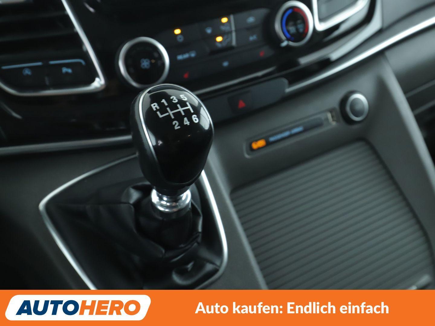 Ford Transit Custom 2.0 TDCi 310 L1 Tourneo Titanium