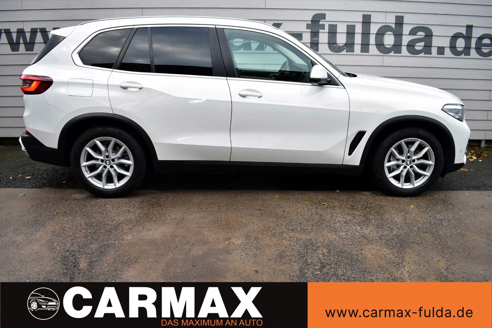 Fahrzeugabbildung BMW X5 xDrive45e,Leder,Navi,HUD,Panorama,Luftfed.